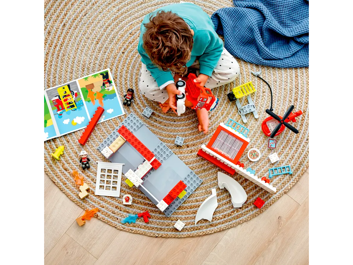 Lego - Duplo, Fire Station & Helicopter