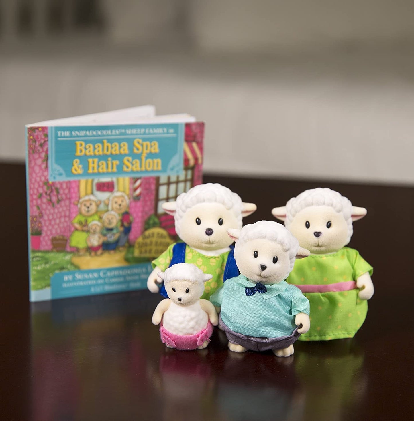 Li'l Woodzeez - The Snipadoodles Sheep Family (storybook included)