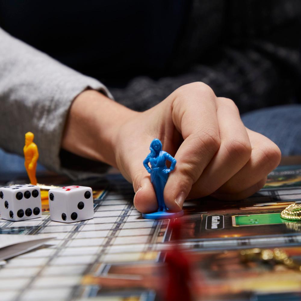 Hasbro - Clue Board Game