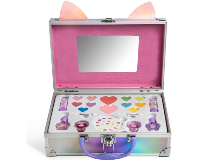 Martinelia - my bestfriends brief case