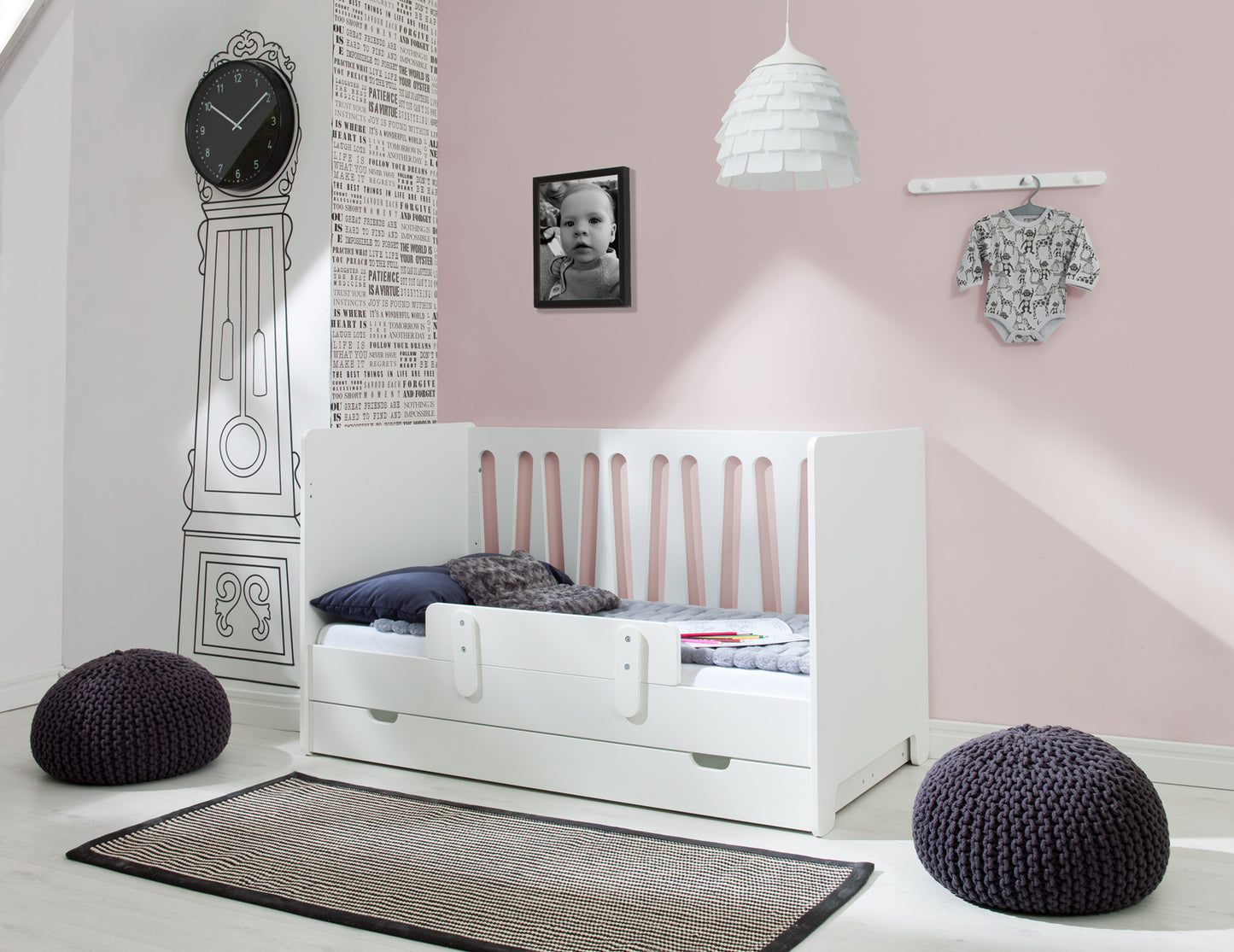 Pinio - Moon Bedroom