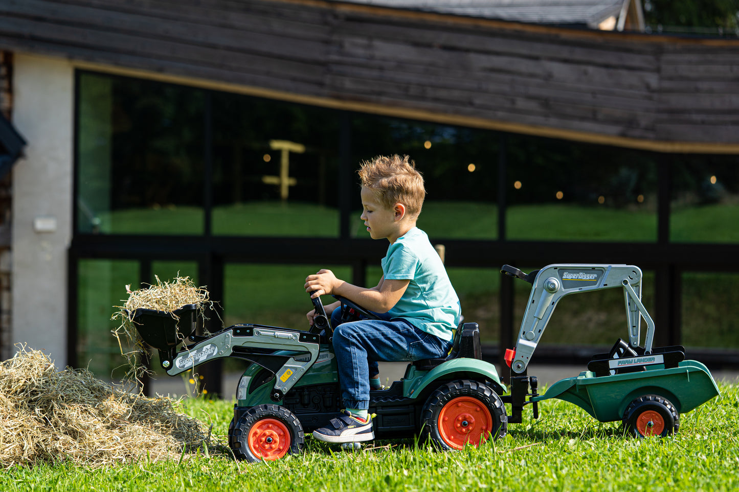 Falk - Farm Lander Pedal Excavator with Trailer