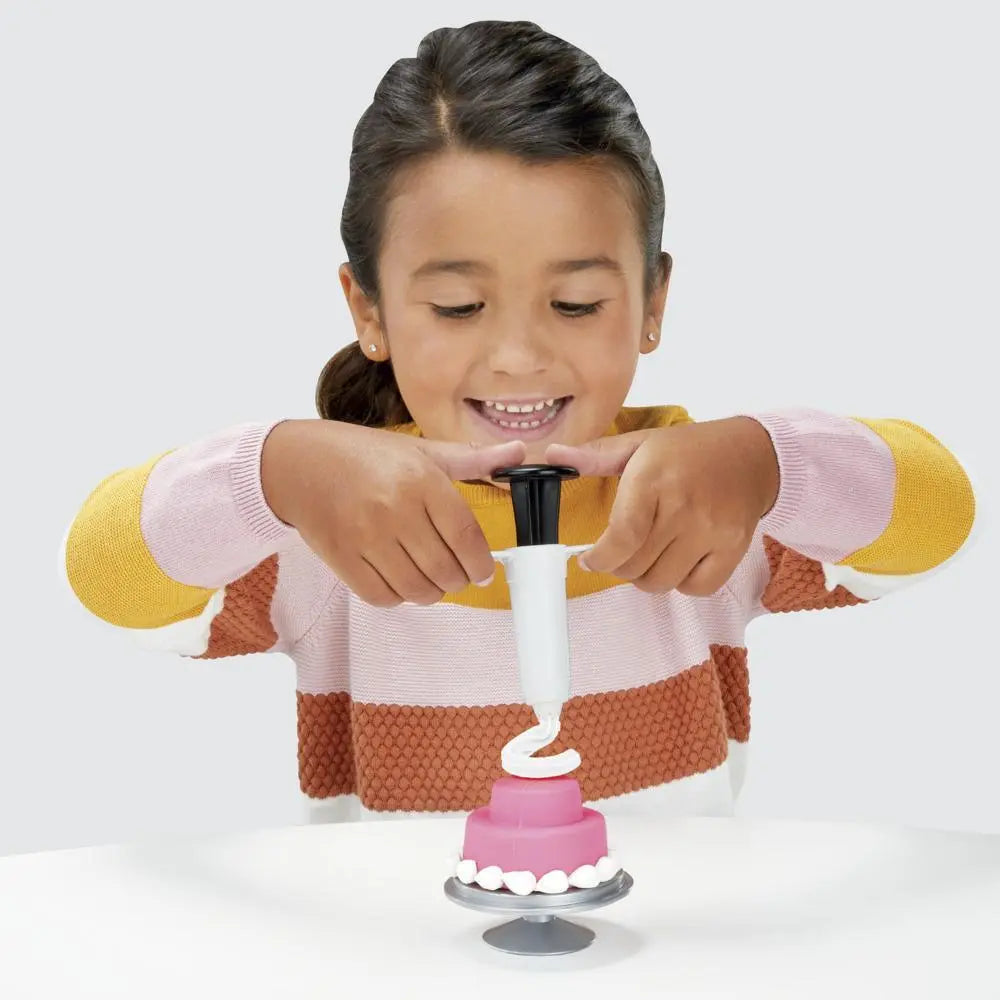 Play-Doh - Kitchen Creations Rising Cake Oven Playset