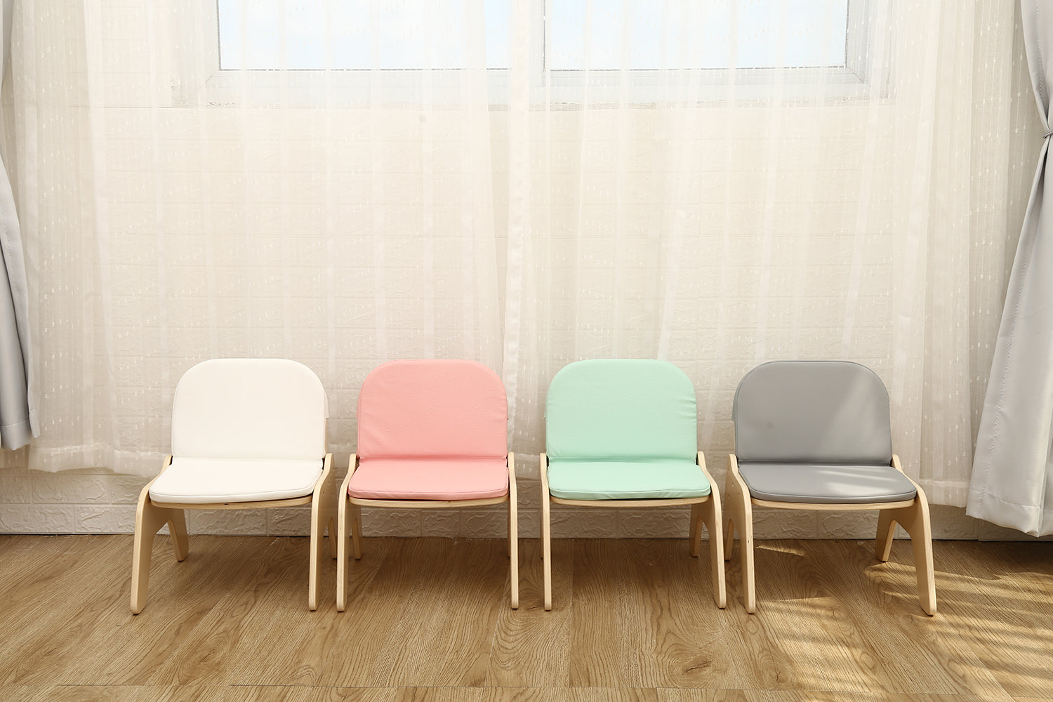 Maestro Bebe Sofa Chair