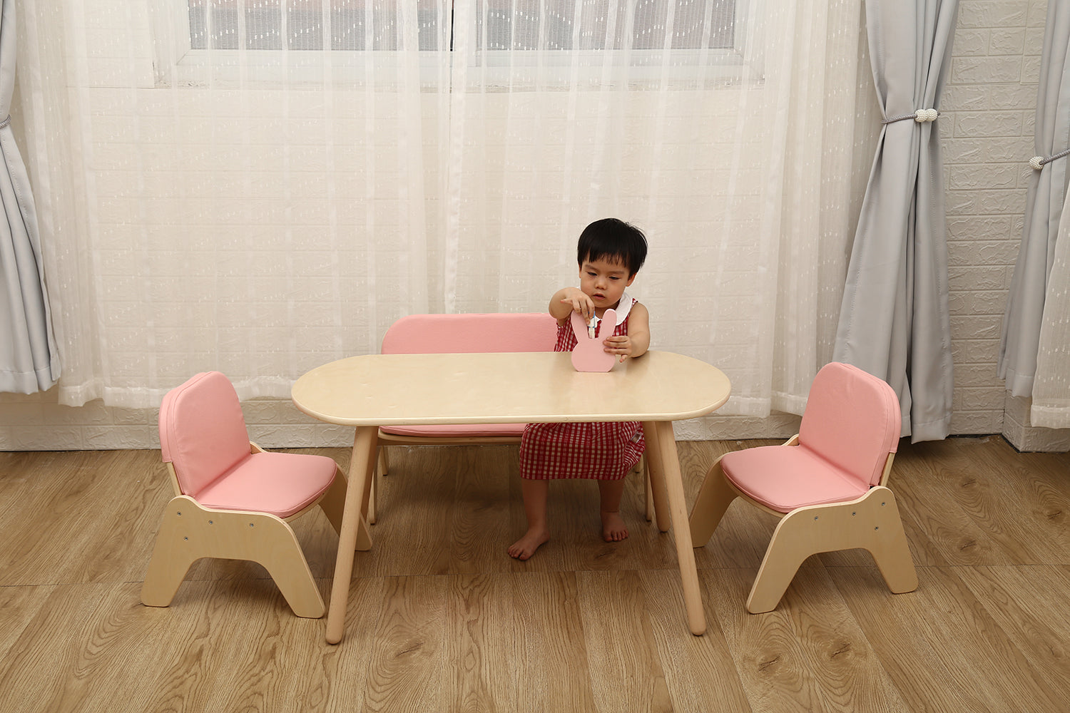 Maestro Bebe Sofa Chair