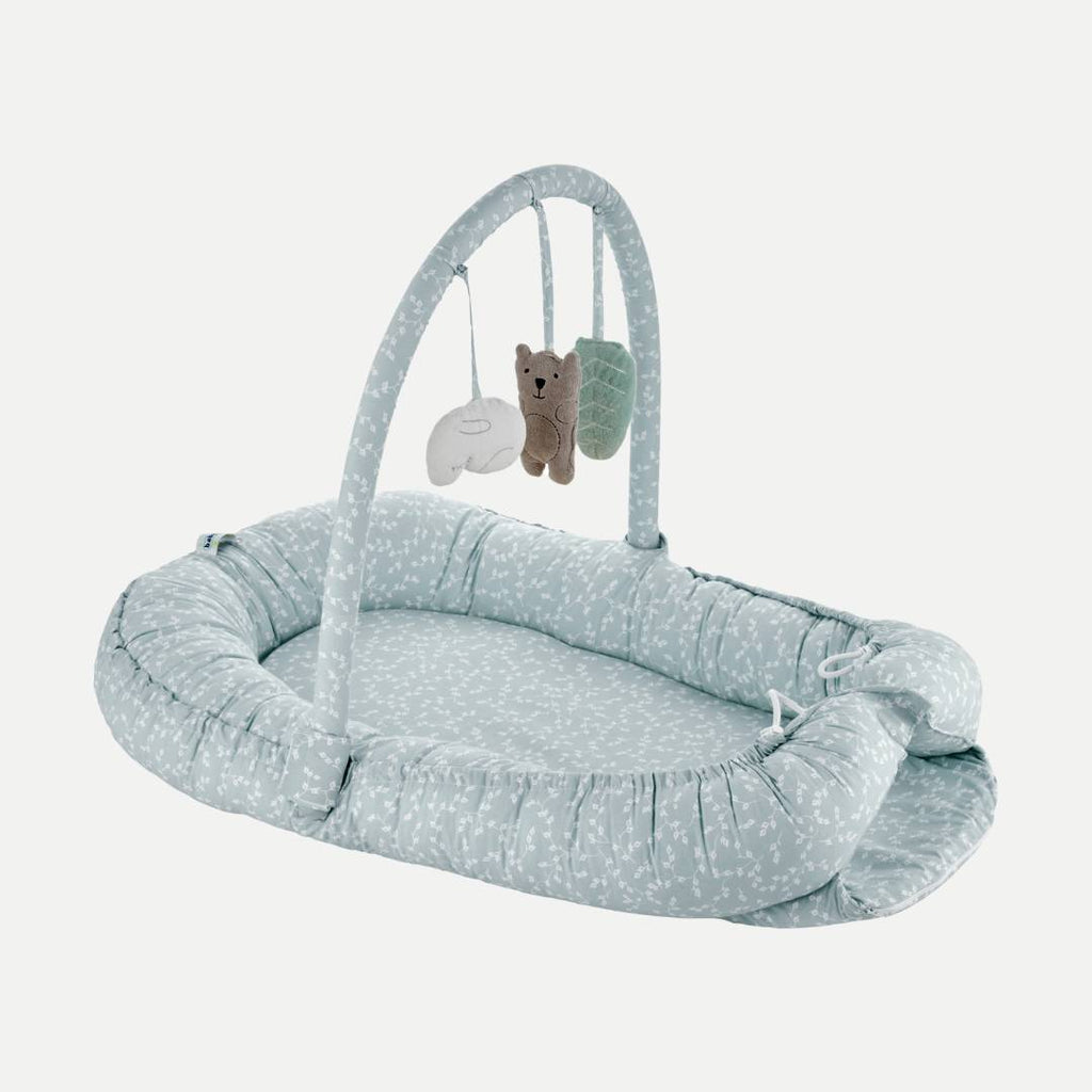 Babyjem baby nest with toys