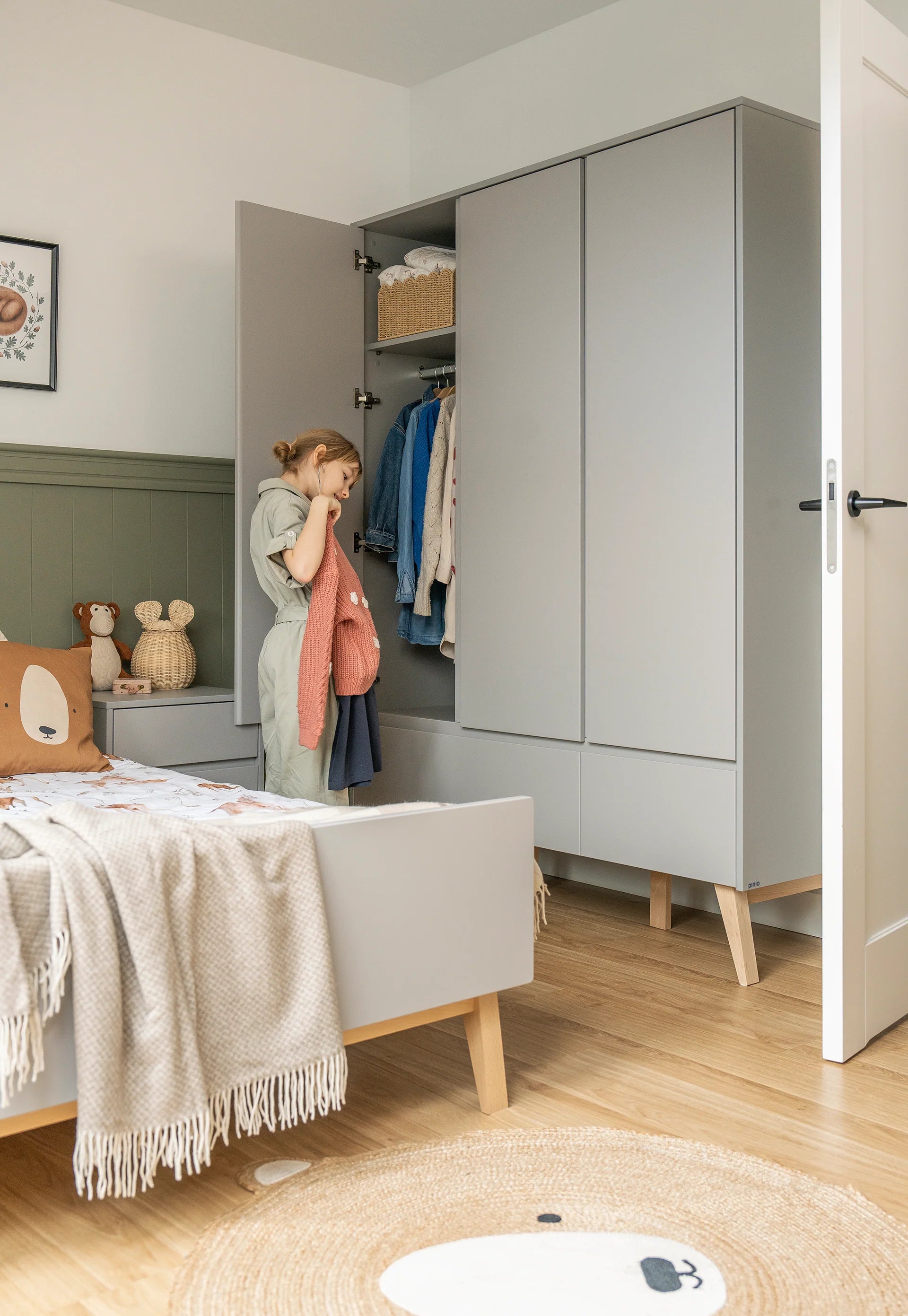 Pinio Swing Bedroom