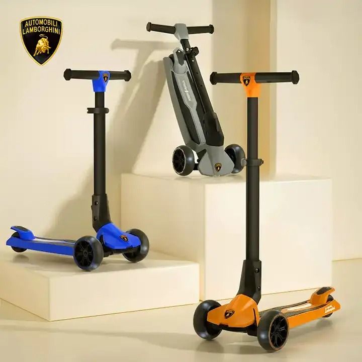 Kick'n'Roll - Lamborghini Foldable Scooter With Glowing Deck (Copy)