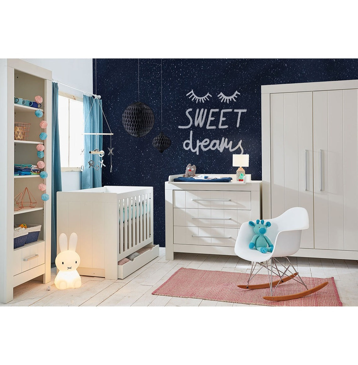 Pinio Calmo Bedroom