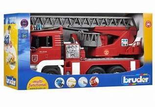 Bruder - Man Fire Engine With Waterpump And Light And Sound