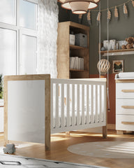Pinio - Oakie Bedroom