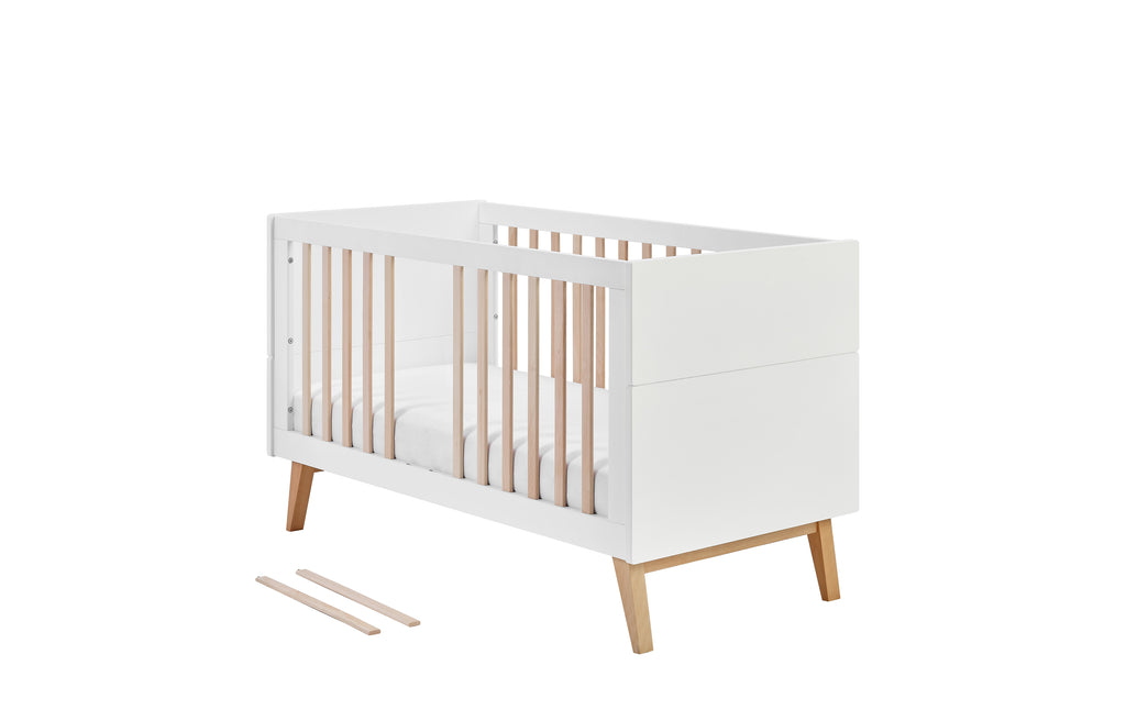 Pinio Swing Bedroom