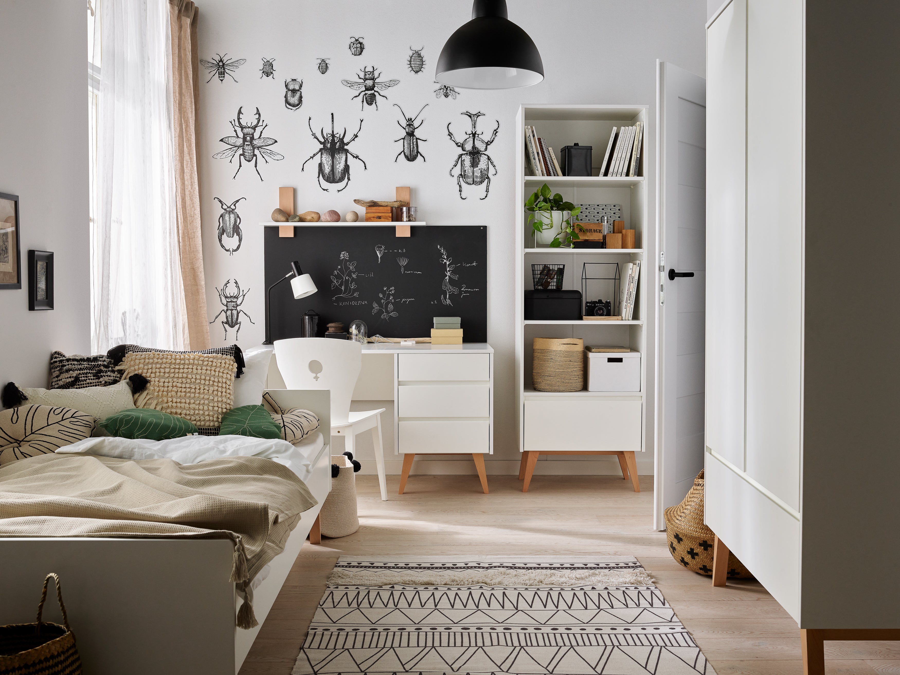 Pinio Swing Bedroom