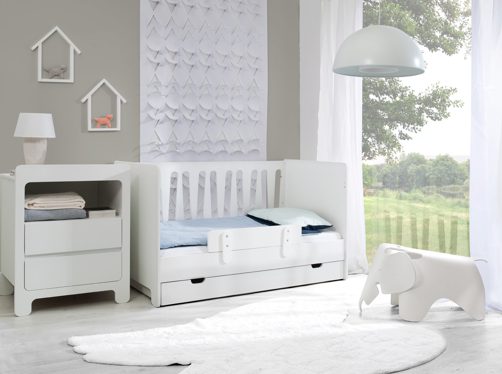 Pinio Moon Bedroom