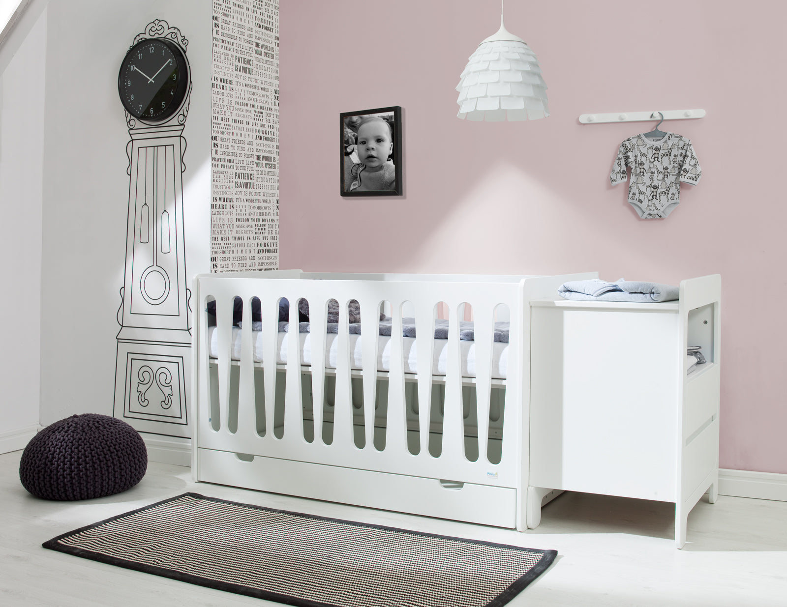 Pinio Moon Bedroom